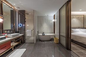 HUALUXE Xi an Chanba by IHG