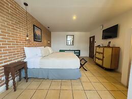 Hotel Cacique Real