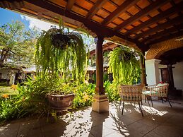 Hotel Cacique Real