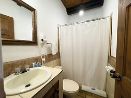 Hotel Cacique Real