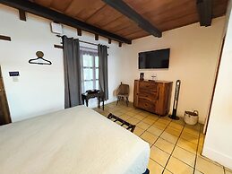 Hotel Cacique Real