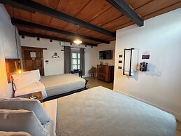 Hotel Cacique Real