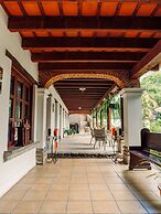 Hotel Cacique Real