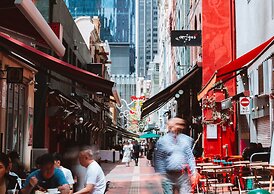 Brady Apartment Hotel Hardware Lane