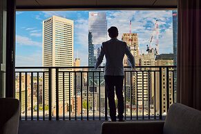 Brady Apartment Hotel Hardware Lane