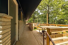 Kimberling Cove Resort