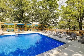 Kimberling Cove Resort