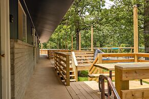 Kimberling Cove Resort
