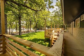 Kimberling Cove Resort