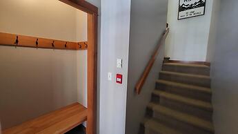 Settlers Crossing #41