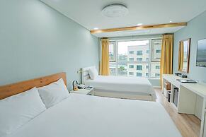 Hotel Sweet Castle Jeju Hamdeok