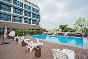 Hotel Sweet Castle Jeju Hamdeok