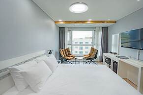 Hotel Sweet Castle Jeju Hamdeok