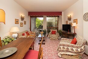 Imperiale Apartment by Mmega