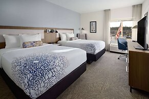 La Quinta Inn & Suites by Wyndham Locust Grove