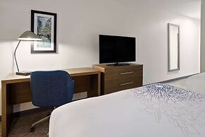 La Quinta Inn & Suites by Wyndham Locust Grove