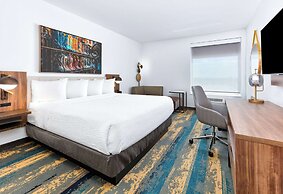 La Quinta Inn & Suites by Wyndham Terrell