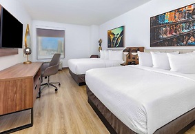 La Quinta Inn & Suites by Wyndham Terrell