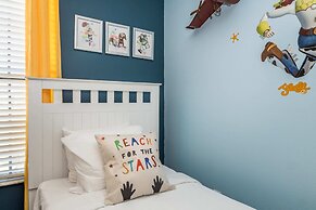 Grand, Luxurious Home, Toy Story Room and Big Pool Area #9cg476