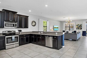 Grand, Luxurious Home, Toy Story Room and Big Pool Area #9cg476