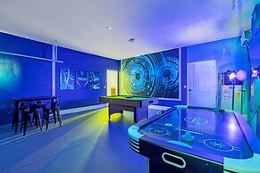 Grand, Luxurious Home, Toy Story Room and Big Pool Area #9cg476