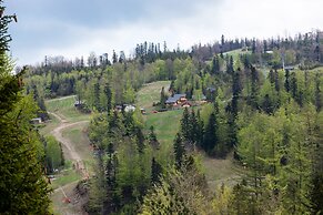 Apartment Ski&bike Wislanska by Renters