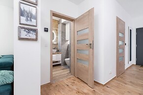 Apartment Ski&bike Wislanska by Renters