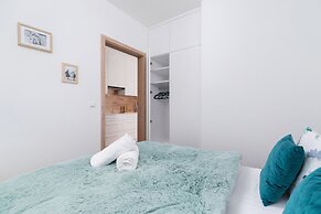 Apartment Ski&bike Wislanska by Renters