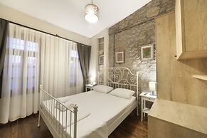 Avlulu Konak Kucukkoy