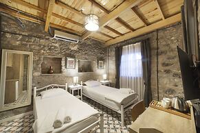 Avlulu Konak Kucukkoy