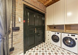 Avlulu Konak Kucukkoy