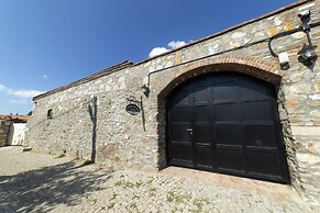 Avlulu Konak Kucukkoy