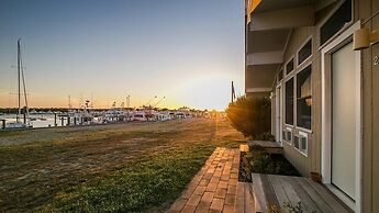 Unit 14 Dbl Queen - Bungalows at Common Ground