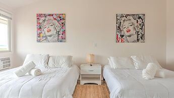 Unit 14 Dbl Queen - Bungalows at Common Ground