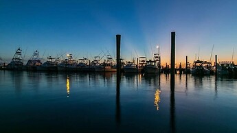 Unit 1 King - Bungalows at Common Ground