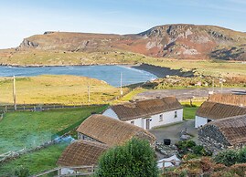 Mary Naoise Holiday Home