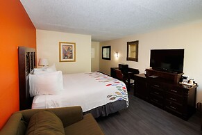 Garnet Inn & Suites, Orlando