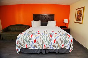 Garnet Inn & Suites, Orlando