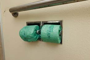 Garnet Inn & Suites, Orlando