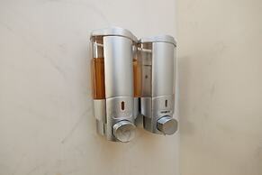 Garnet Inn & Suites, Orlando