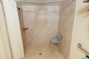 Garnet Inn & Suites, Orlando