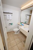 Garnet Inn & Suites, Orlando