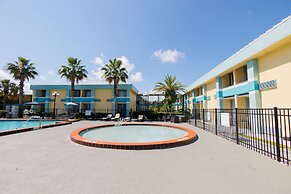 Garnet Inn & Suites, Orlando