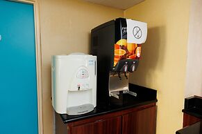 Garnet Inn & Suites, Orlando