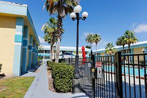 Garnet Inn & Suites, Orlando