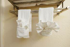 Garnet Inn & Suites, Orlando