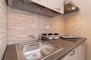 Cialdini Apartment near City Center