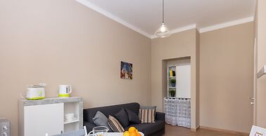 Cialdini Apartment near City Center