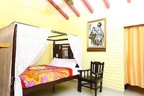 Royal House And Park