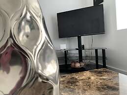 Beautiful 3-bed House in Wolverhampton